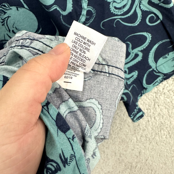 Sonoma Short Sleeve Button Up Shirt Mens Medium Blue Octopus Beach Preppy Resort - Picture 7 of 7